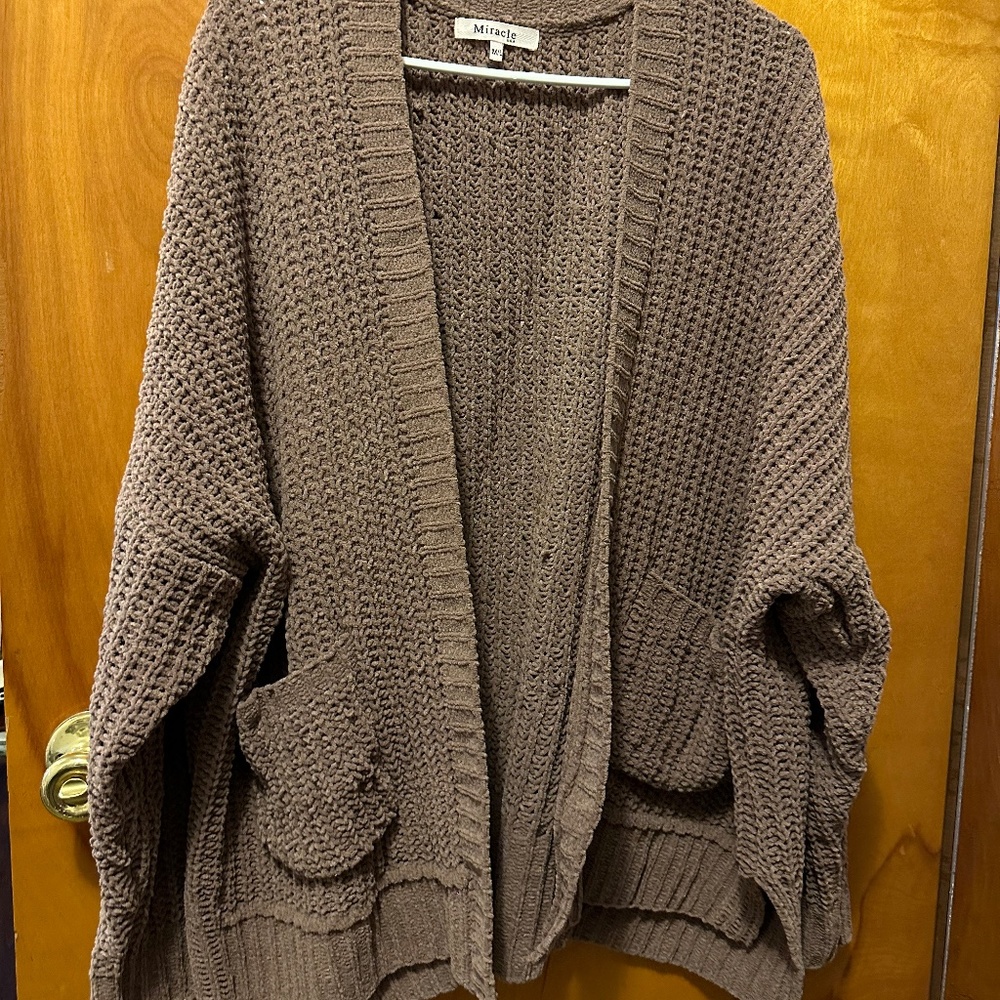 Miracle brand Mocha Brown Cable Knit Oversized Sweater size Medium/Large